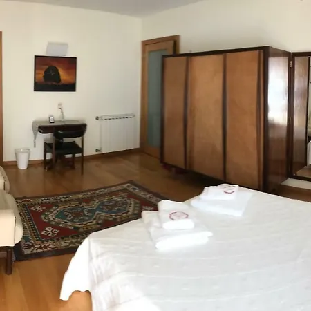 بيت ضيافة Tres Marias-guest House براغا